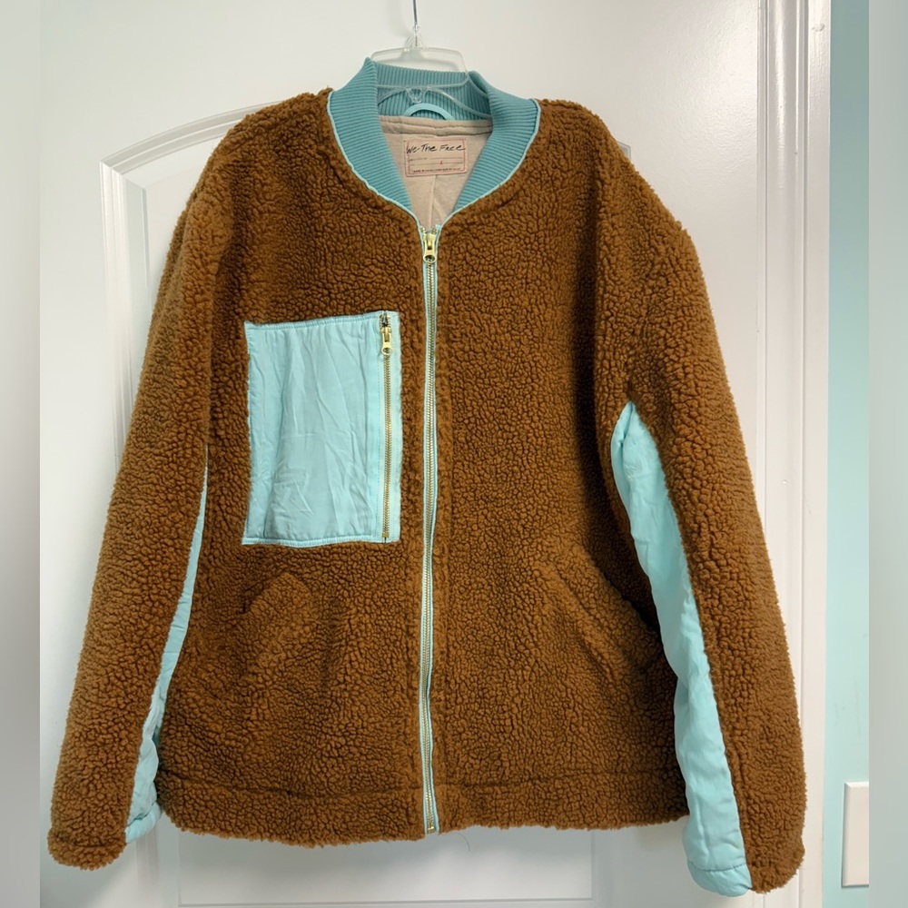 Free People We The Free Brown and Light Blue Sherpa Jacket Sz large Teddy